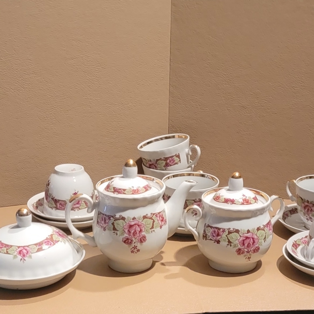 VINTAGE REAR RUSSIAN USSR 14 PIECES PORCELAIN TEAPOT SET - Picture 4 of 8